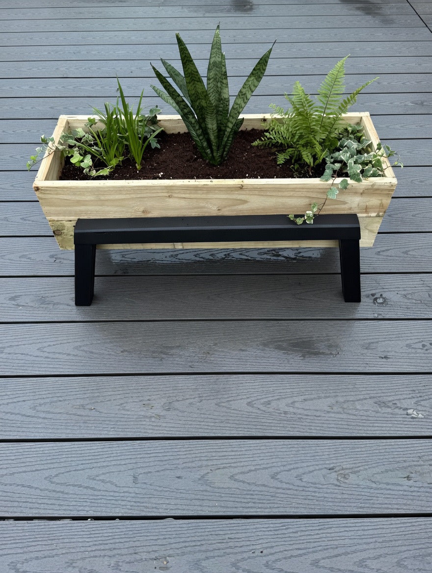 Art deco legged planter